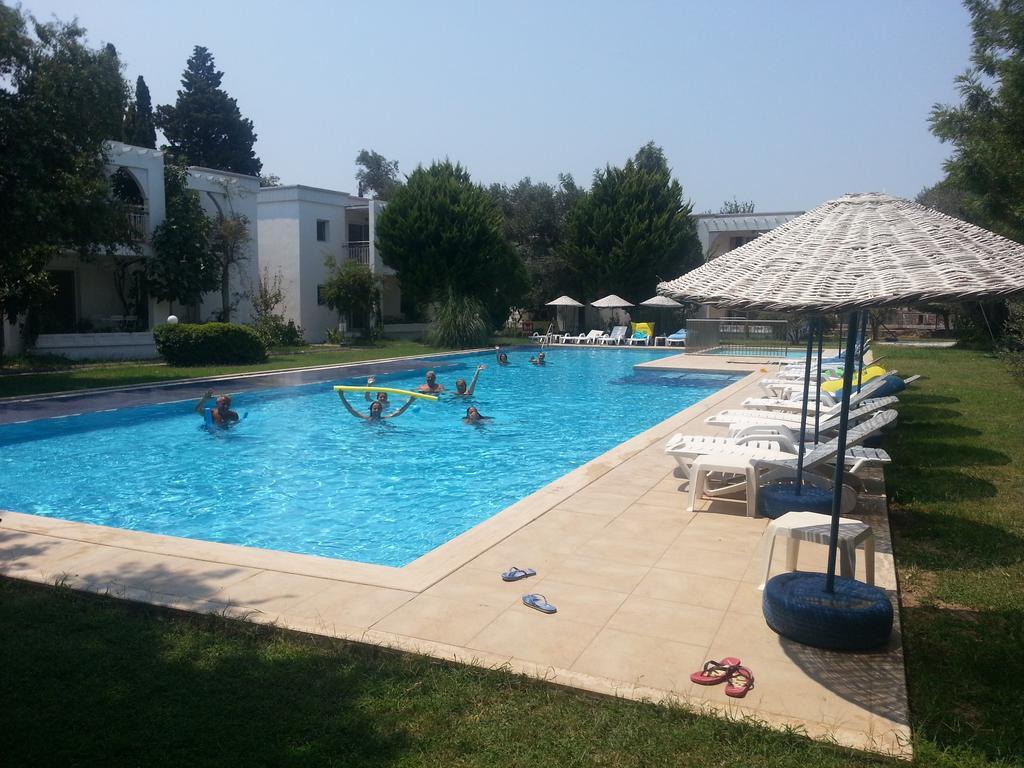 Muskebi Apart Otel Ortakent Exteriör bild