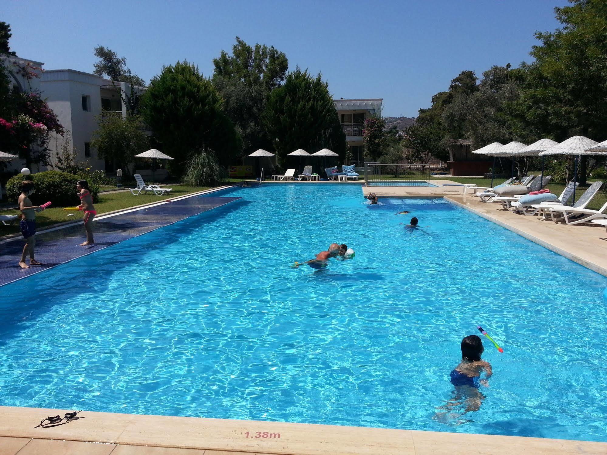 Muskebi Apart Otel Ortakent Exteriör bild