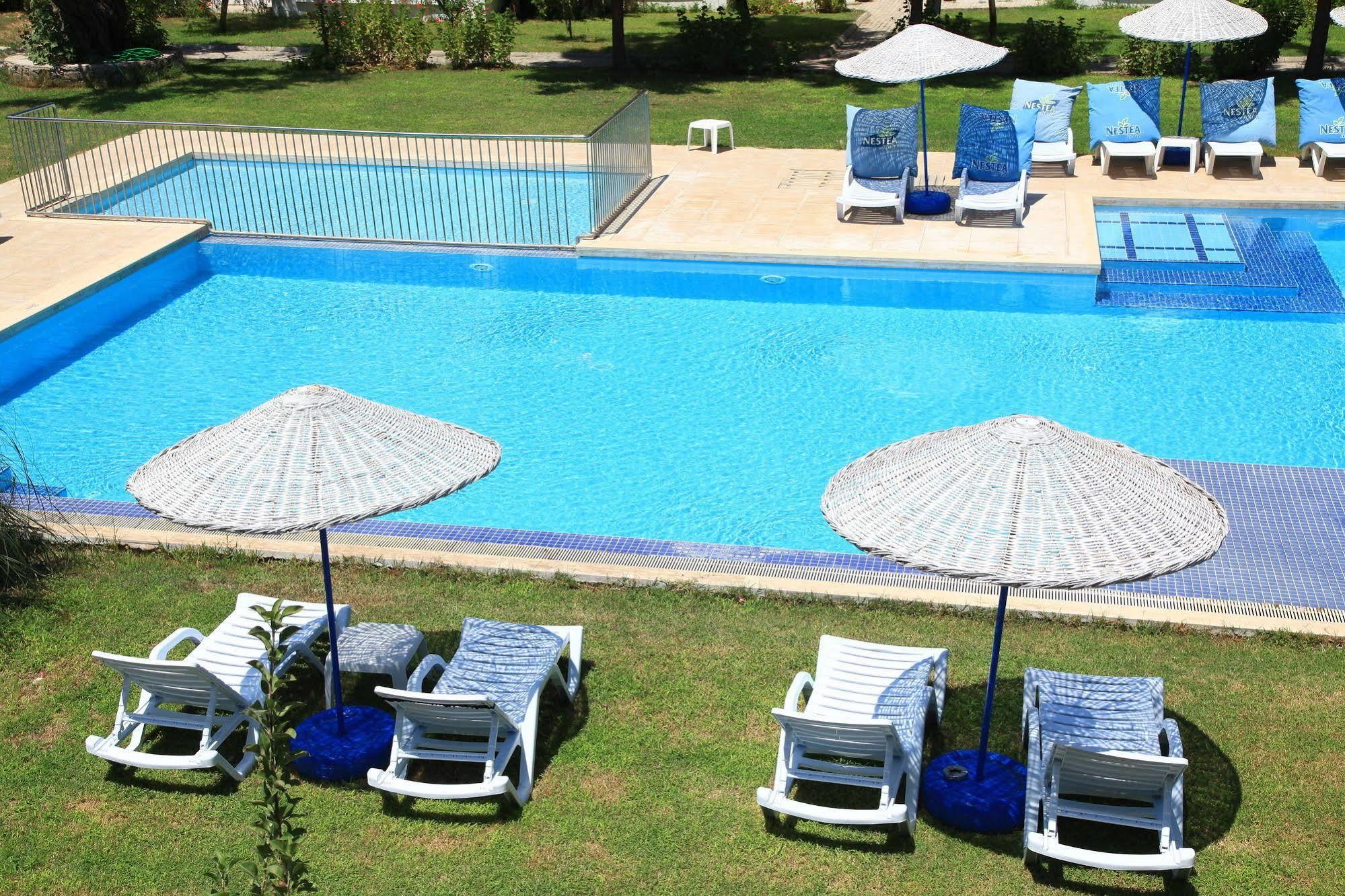 Muskebi Apart Otel Ortakent Exteriör bild